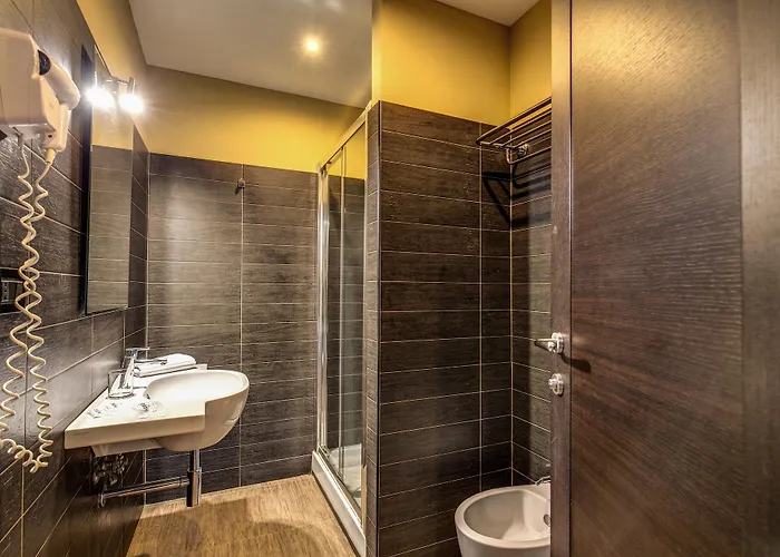 Boutique Nazionale 3* Roma