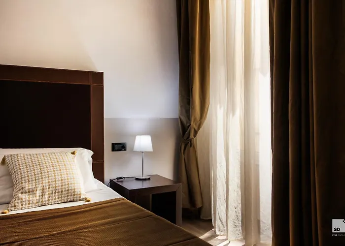 Boutique Nazionale 3* Roma