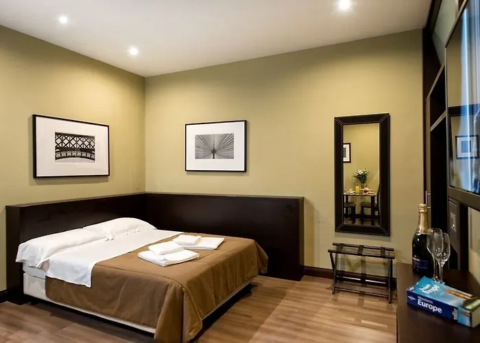 Boutique Nazionale 3* Roma